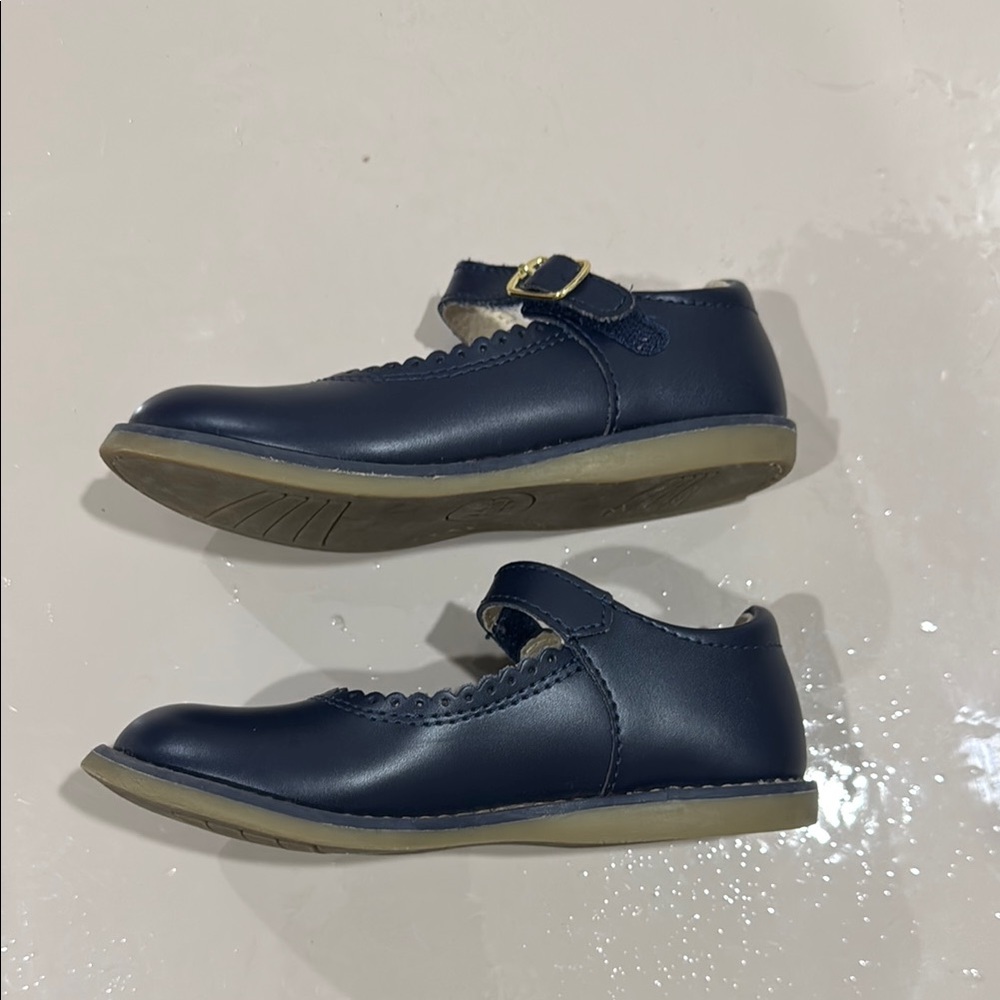 5/$25 FootMates Blue Dress Shoes Classic Design 10.5 - Picture 3 of 6